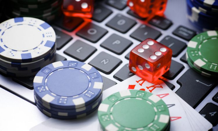 These Hacks Will Make Your Online Gambling Look Like A Professional